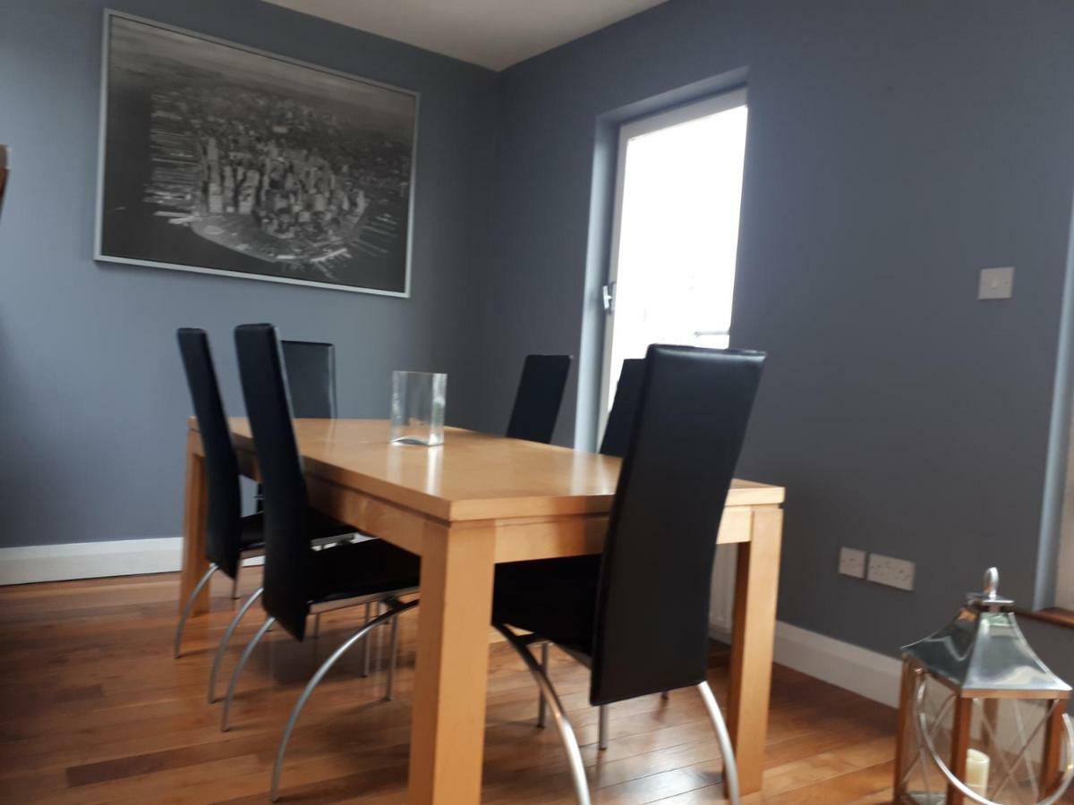 קילקני Luxurious Penthouse Apartment 1 , City Centre מראה חיצוני תמונה